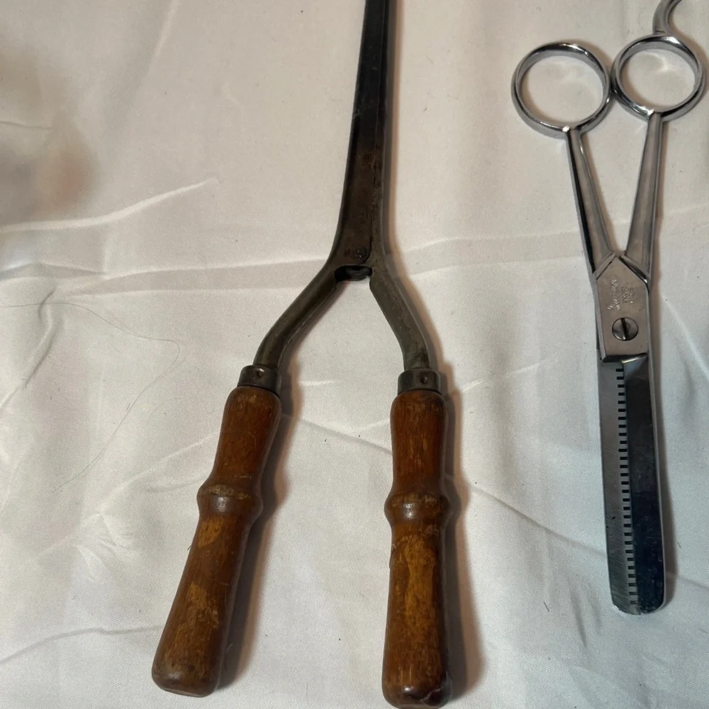 Antique Vintage Grooming Scissors Set - Silver and Brown